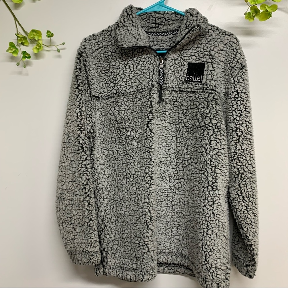 Boxercraft size small oversized black and white sherpa 1/4 zip pullover